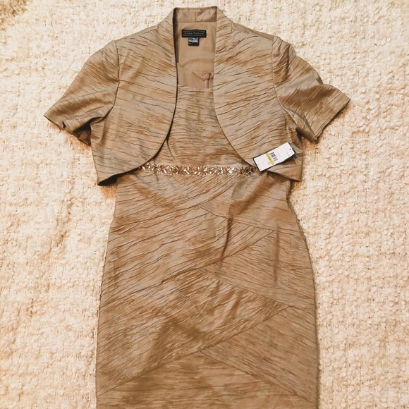 Jessica Howard Dresses & Skirts - NWT Jessica Howard Crinkle Sheath Dress & Jacket